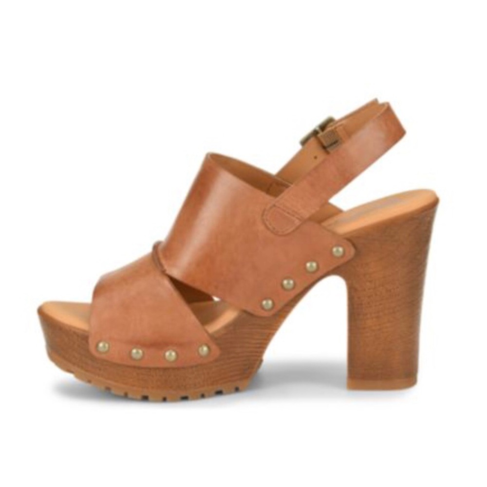Korks Kristian Wooden Block Heal Leather Sandal